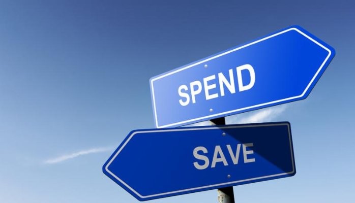 Saving vs.Spending: Striking the Right Balance For Financial Freedom